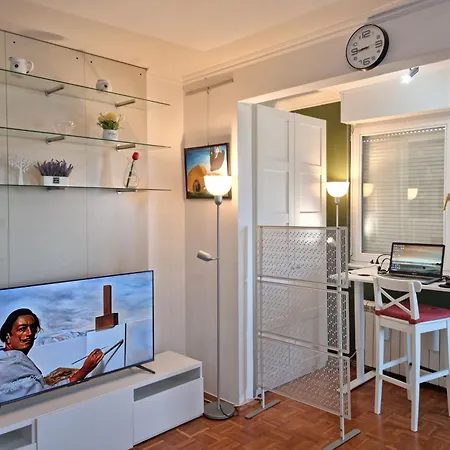 Apartment Dali Arena Business Comfort In Novi Serbia